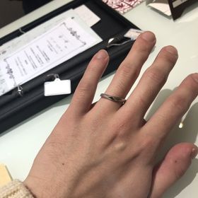 【CAFERING(カフェリング)の口コミ】 毎日付けるものなので見た目重視ではなく
つけ心地が良いものと決めたいた…