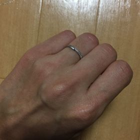 【俄(にわか)の口コミ】 結婚情報誌で気になっていたブランドだったので、1番近い取扱店へ赴きまし…