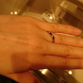 【ギンザタナカブライダル(GINZA TANAKA BRIDAL)の口コミ】 ダイヤが大きく、とても素敵でした。写真だと分からないのですが、光を反…