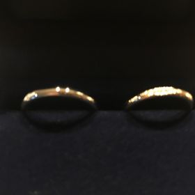 【銀座ダイヤモンドシライシの口コミ】 裏がスベスベで非常に良かった。
そこが最大のポイントだった。
デザイン…