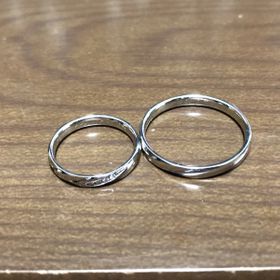 【insembre(インセンブレ)の口コミ】 シンプルで、細めの指輪を探していました。
何点か見させていただいた中で…