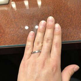 【JEWELRY  KAMATA(ジュエリーかまた)の口コミ】 シンプルなデザインで、男性にとっては気にいるデザインだとおもいます。…