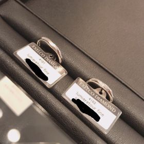 【エクセルコダイヤモンド(EXELCO DIAMOND)の口コミ】 派手すぎず、寂しすぎず、一生身につけられる綺麗な指輪でした。
何種類か…