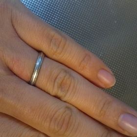 【STAR JEWELRY(スタージュエリー)の口コミ】 指輪を選んでいた時期に妊娠をしていたので、サイズが調整しやすいデザイ…