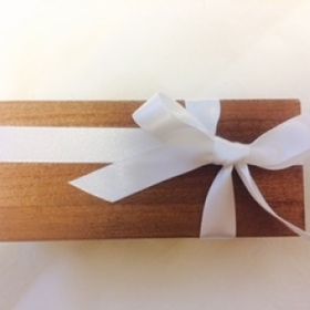 【ヒーミー(himie)の口コミ】 指輪のデザイン、金属の色、幅等、様々な組み合わせで自分たち好みで、他…