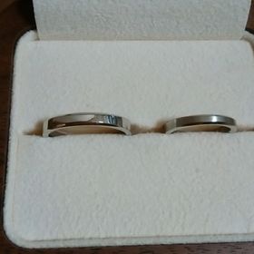 【TANZO.(鍛造指輪)の口コミ】 一生モノの指輪だからこそ丈夫な物がいい！と鍛造製法の一択で探していま…