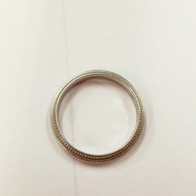 【アイプリモ(I-PRIMO)の口コミ】 シンプルなデザインで探していました。宝石に興味がないので付いていない…