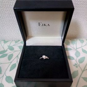 【EIKA(エイカ)の口コミ】 最初は、中心にダイアが一石ついているようなシンプルなデザインが良いか…