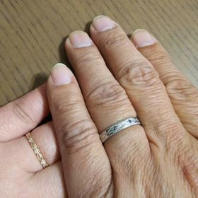 【AMOUR AMULET(アムール・アミュレット)の口コミ】 ダイヤが入っていても派手過ぎず、でもシンプルでもない所、そして男女の…