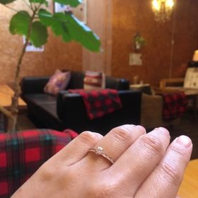 【CHER LUV(シェールラブ)の口コミ】 シンプルだけどアンティークな雰囲気があり、とてもステキなリングです。…