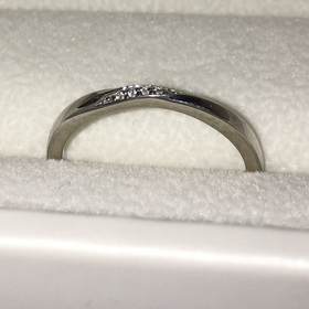 【アンジェリックフォセッテ(Angelique Fossette)の口コミ】 いろいろな店舗でいろいろなブランドの指輪を見てきたが、見ているうちに…