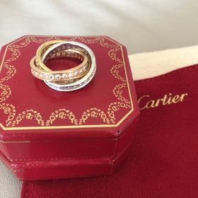【カルティエ(Cartier)の口コミ】 婚約指輪指輪はティファニーだったのですが、結婚指輪は憧れであったカル…