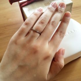【俄(にわか)の口コミ】 指の形に合わせて指輪をお店の方が選んで下さるため、自分の指が綺麗に見…