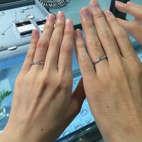 【宝寿堂(ほうじゅどう)の口コミ】 細めのストレートの形にねじりが１つあるだけで、細く長いきれいな指に見…