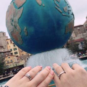 【エクセルコダイヤモンド(EXELCO DIAMOND)の口コミ】 男性ものの結婚指輪はどれもデザインが似ていて、特にユニークなものを見…