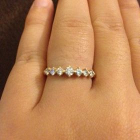 【ジュエリーツツミ(JEWELRY TSUTSUMI)の口コミ】 以前から欲しかったハーフエタニティのリングはどんなリングにも合わせや…