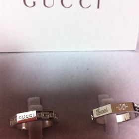 【グッチ(GUCCI)の口コミ】 普段からGUCCIが好きであり、カバンや財布など所持品もGUCCIの物が多いた…