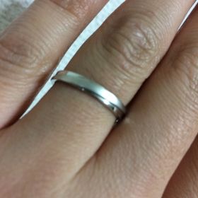 【指輪工房 ケルヒ  KELLCHの口コミ】 デザインがシンプルでかつ，婚約指輪に贈ったものに雰囲気が似ているもの…
