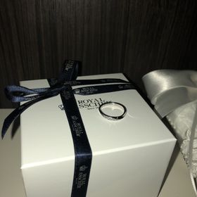 【ROYAL ASSCHER(ロイヤル・アッシャー)の口コミ】 デザインのイメージのない状態で探しに来ました。毎日着けたいけど出掛け…