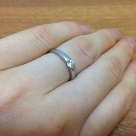 【CAFERING(カフェリング)の口コミ】 指輪を選び始めた当初は、４℃やティファニーなど流行りの指輪を見ていたの…