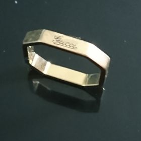 【グッチ(GUCCI)の口コミ】 決め手は、理想的な色とブランド名です。色は絶対にゴールドと決めていた…