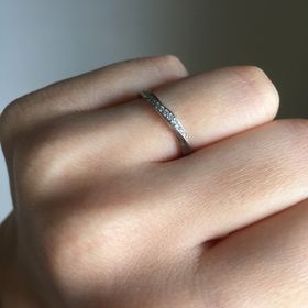 【festaria bijou SOPHIA(フェスタリア ビジュソフィア)の口コミ】 同ブランドの婚約指輪をプレゼントされたので、結婚指輪も統一したいと思…