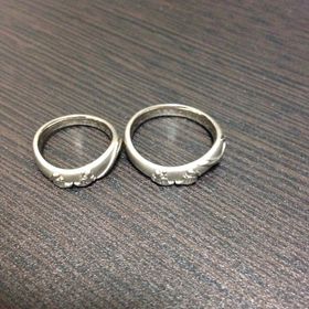 【ケイウノ ブライダル(K.UNO BRIDAL)の口コミ】 ディズニーの指輪を探していたのですが、気に入った物がなく、ネットで調…