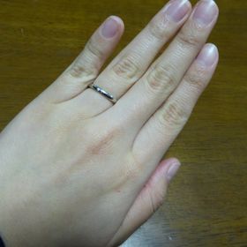 【JewelMIKI(ジュエルミキ)の口コミ】 何店舗もまわりましたが、どこも仕事中は外すように言われ私達の指輪を探…