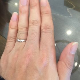 【JEWELRY  KAMATA(ジュエリーかまた)の口コミ】 プレーンタイプのありがちな物より、ダイヤが入っているので、目立つ感じ…
