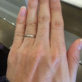 【JEWELRY  KAMATA(ジュエリーかまた)の口コミ】 最終的にこの指輪に決めたが、今回の試着時も気に入った指輪だった。
ツヤ…