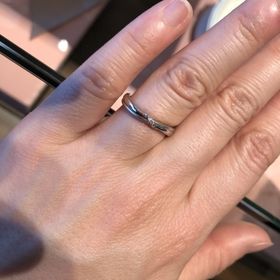 【I's stone(アイズストーン)の口コミ】 私は結婚指輪はダイヤモンドがたくさんついているものより、なるべくシン…