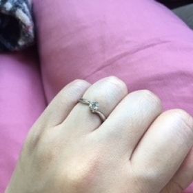 【4℃ BRIDAL(ヨンドシーブライダル)の口コミ】 私が選んだというより、彼がデザインを選んでプレゼントしてくれたのでな…