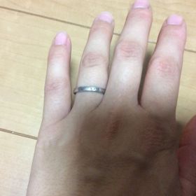 【nocur(ノクル)の口コミ】 価格も手の届く範囲の、デザインも流行遅れになりそうでも無く、光沢感が…