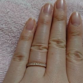 【ケイウノ ブライダル(K.UNO BRIDAL)の口コミ】 つけやすさ、取り外しやすさがよかった。
ミル打ちが独特で、特徴があって…