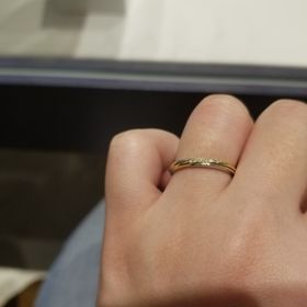 【銀座ダイヤモンドシライシの口コミ】 結婚式場の提携してる指輪屋さんだったため、10%の割引がありました。
マ…