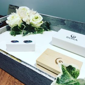 【SORA(ソラ)の口コミ】 色々と見て回っていた際に、ジルコニウムの陽極酸化による、着色ではない…