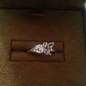 【ジュエリークラフトYAMAJI】の口コミ ネットで婚約指輪を探していたのですが、ありきたりなデザインばかりで悩ん...