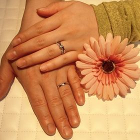 【JEWELRY  KAMATA(ジュエリーかまた)の口コミ】 フルオーダーで2人で考えて作れるところが決め手でした。
色々なブランド…