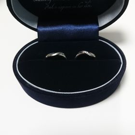 【Something Blue(サムシングブルー)の口コミ】 シンプルかつとても可愛くて旦那さんも満足していたので最後2社さん迷って…