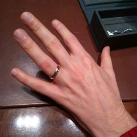 【ティファニー(Tiffany & Co.)の口コミ】 男性物の結婚指輪で、プラチナとゴールドのコンビを探していたところ、テ…