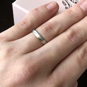 【insembre(インセンブレ)の口コミ】 お互い毎日つけていたかったので、飽きのこないシンプルなデザインのもを…