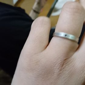 【JEWELRY  KAMATA(ジュエリーかまた)の口コミ】 籍をいれる前だったので、婚約指輪を買うべきだったのですが、彼女が「イ…