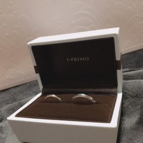 【アイプリモ(I-PRIMO)の口コミ】 シンプルで一部にゴールドが入っている指輪を探していました。
そして、旦…