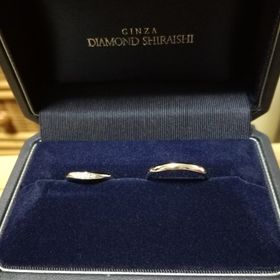 【銀座ダイヤモンドシライシの口コミ】 内側が丸くなっていて、他のお店のものよりも着けやすかったことと、プラ…