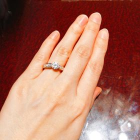 【JEWELRY  KAMATA(ジュエリーかまた)の口コミ】 1カラットのダイヤモンドのインパクトを生かした、しっかりとしたデザイン…