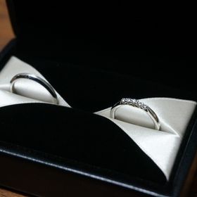 【エクセルコダイヤモンド(EXELCO DIAMOND)の口コミ】 複数のブランドと比較してデザインが可愛かったので購入しました。元々カ…