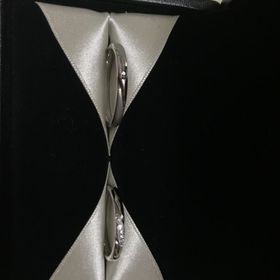 【エクセルコダイヤモンド(EXELCO DIAMOND)の口コミ】 それぞれ好みのデザインを選んでいたら、同じデザインのものだったので、…