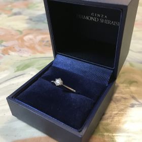 【銀座ダイヤモンドシライシの口コミ】 シンプルさがあって、価格が予算内（30万以内）に収まったことが最終的な…