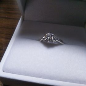 【宝寿堂(ほうじゅどう)の口コミ】 二人でダイヤを選んでいきましたが、お互いが最も良いと思ったものが一致…