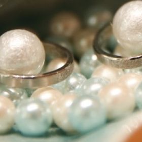 【e.m.の口コミ】 人と被らないような、でもシンプルなデザインの指輪を探していました。
こ…